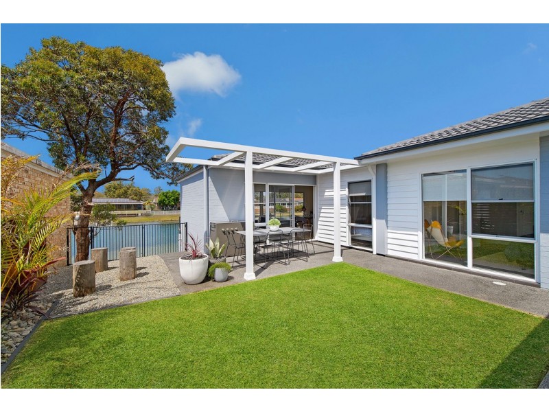 1/52 Laguna Place, Port Macquarie NSW 2444