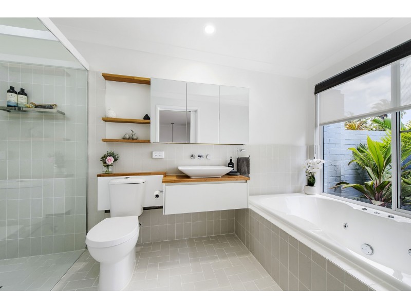 1/52 Laguna Place, Port Macquarie NSW 2444