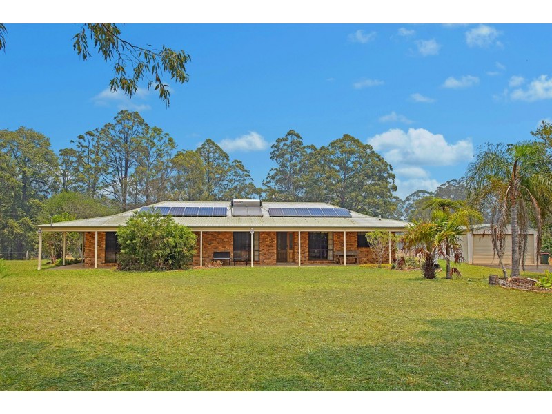 252 Long Point Drive, Lake Cathie NSW 2445