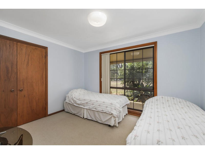 252 Long Point Drive, Lake Cathie NSW 2445