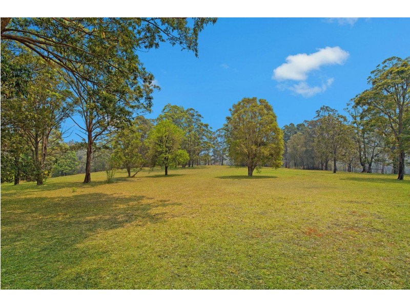 252 Long Point Drive, Lake Cathie NSW 2445