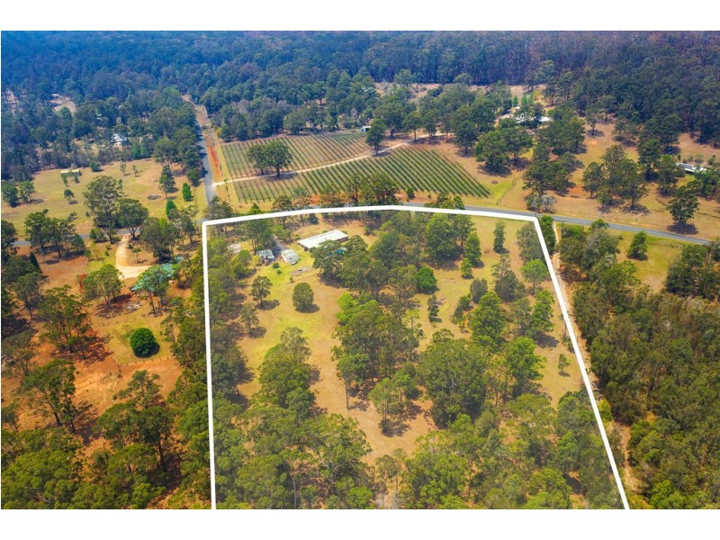 252 Long Point Drive, Lake Cathie NSW 2445