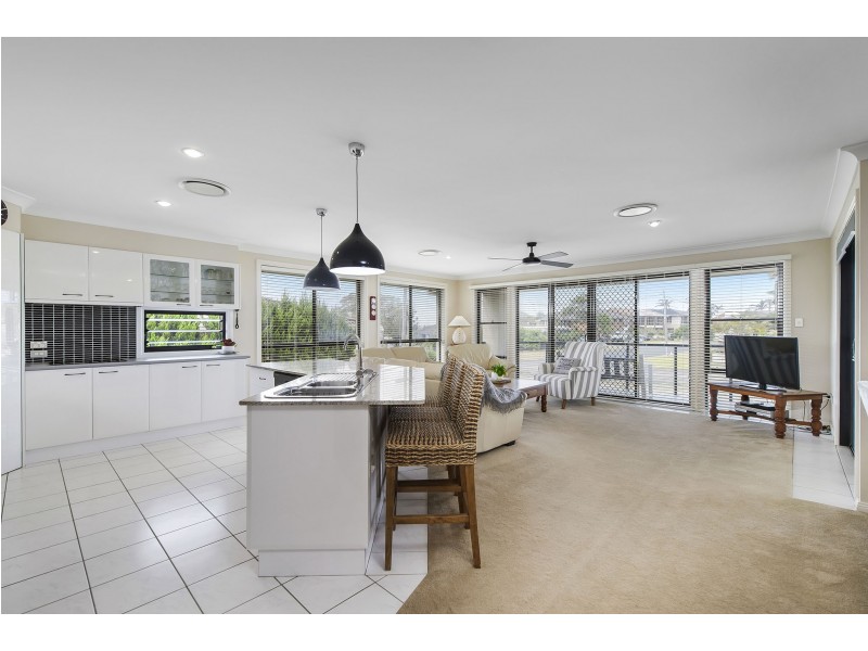 1627 Ocean Drive, Lake Cathie NSW 2445