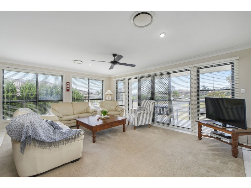 1627 Ocean Drive, Lake Cathie NSW 2445