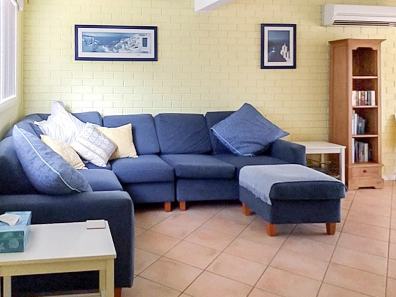 1/2 Aqua Crescent, Lake Cathie NSW 2445