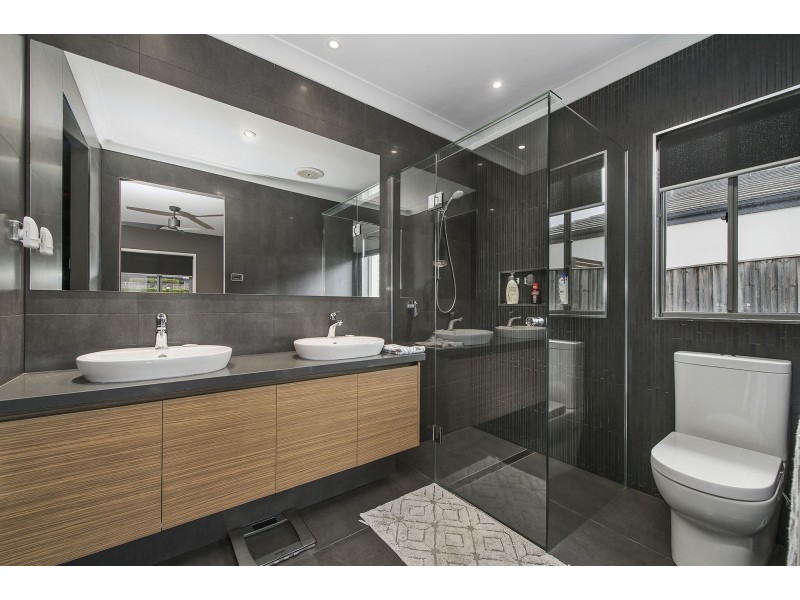 84 Capital Drive, Thrumster NSW 2444