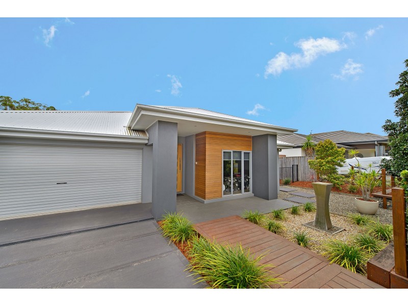 84 Capital Drive, Thrumster NSW 2444