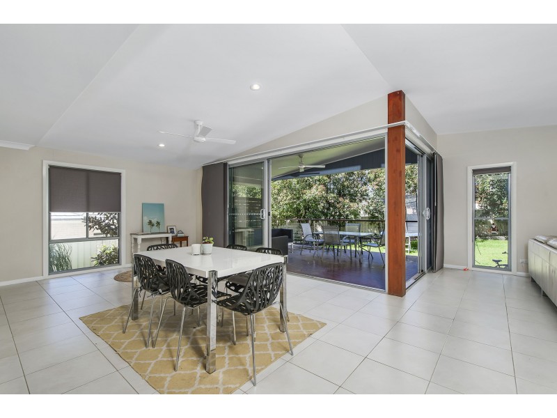 6 Lyrebird Place, Port Macquarie NSW 2444