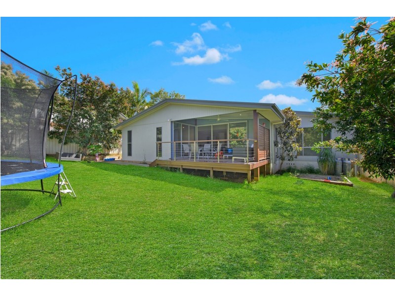 6 Lyrebird Place, Port Macquarie NSW 2444