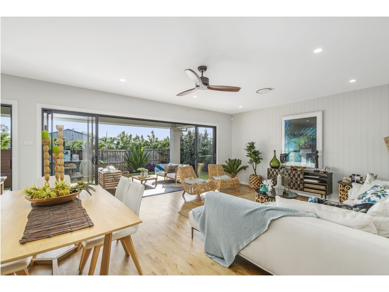 29 Sovereign Drive, Thrumster NSW 2444