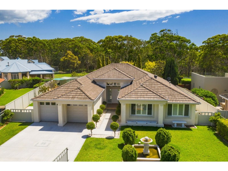 9 Seabreeze Court, Bonny Hills NSW 2445