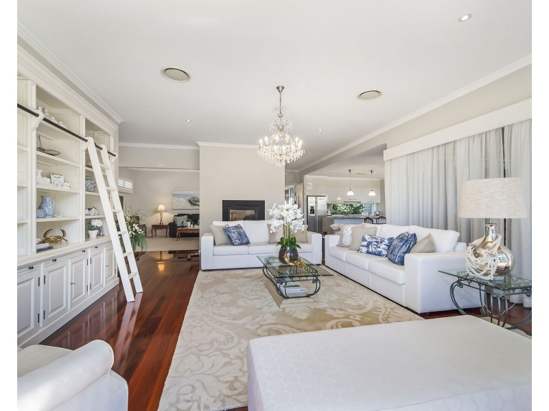 8 Sovereign Avenue, Harrington NSW 2427