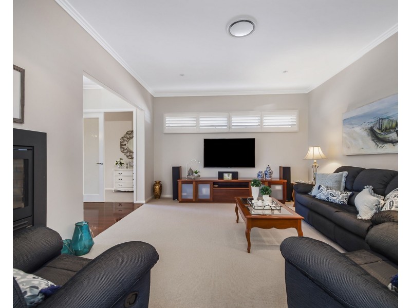 8 Sovereign Avenue, Harrington NSW 2427