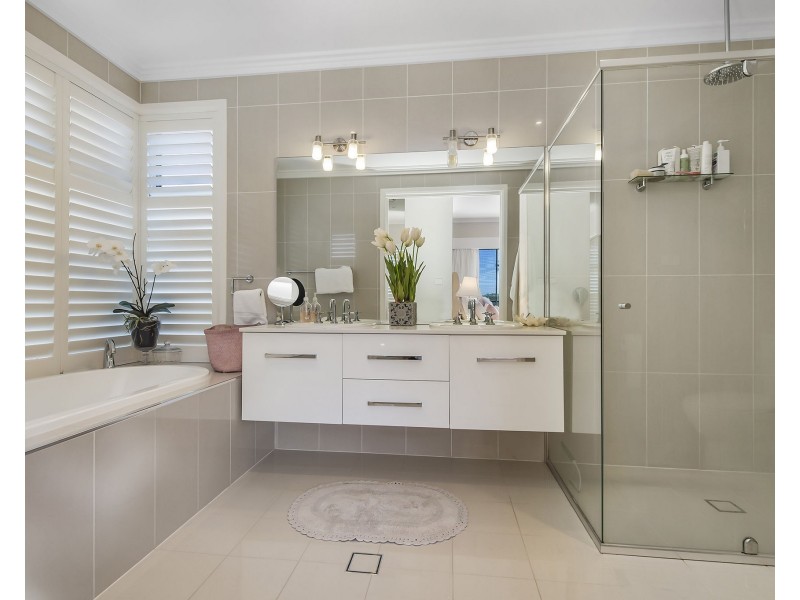 8 Sovereign Avenue, Harrington NSW 2427