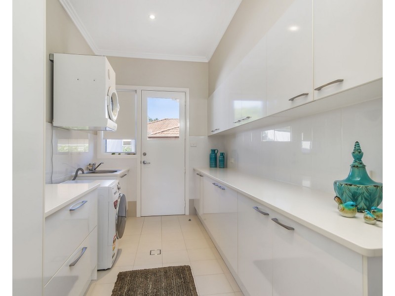 8 Sovereign Avenue, Harrington NSW 2427