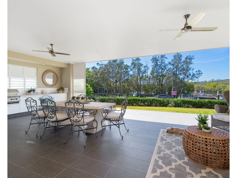 8 Sovereign Avenue, Harrington NSW 2427