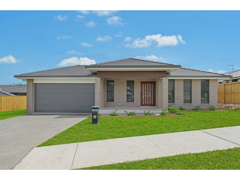 18 Pountney Avenue, Thrumster NSW 2444