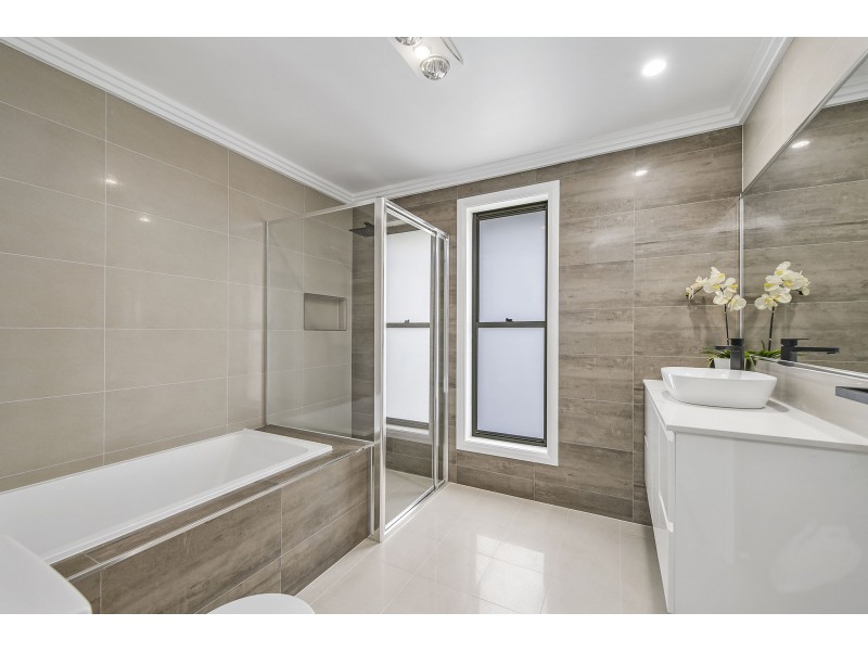 18 Pountney Avenue, Thrumster NSW 2444