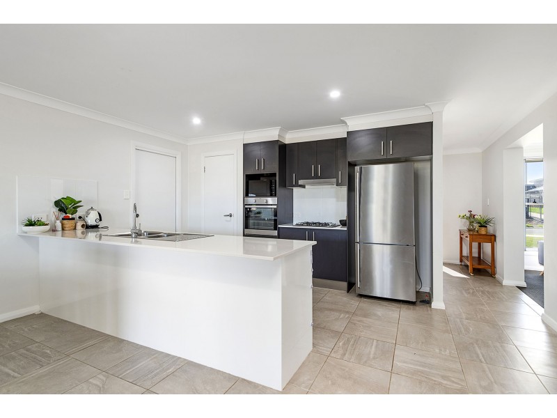 17 Allport Avenue, Thrumster NSW 2444