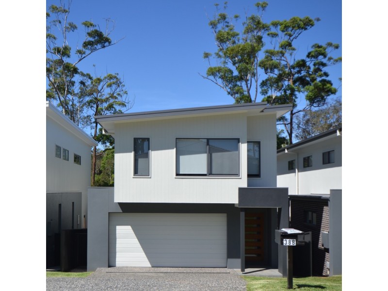 38B BLACK CAVIAR PARADE, Port Macquarie NSW 2444