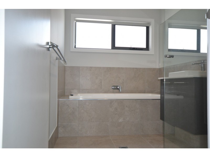 38B BLACK CAVIAR PARADE, Port Macquarie NSW 2444