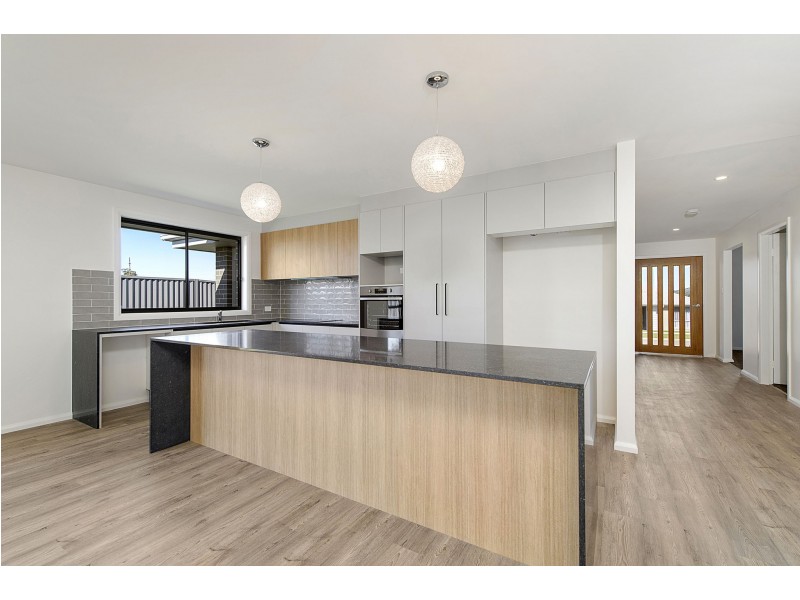 9 Scott Street, Thrumster NSW 2444