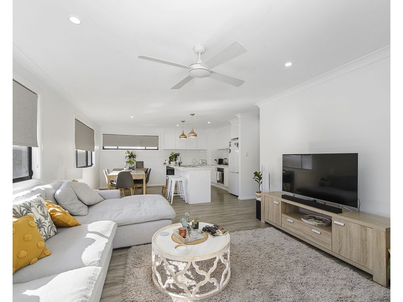 12a and 12b Meehan Street, Thrumster NSW 2444