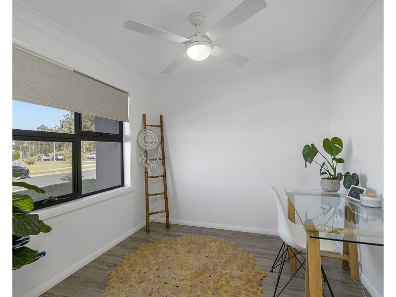 12a and 12b Meehan Street, Thrumster NSW 2444