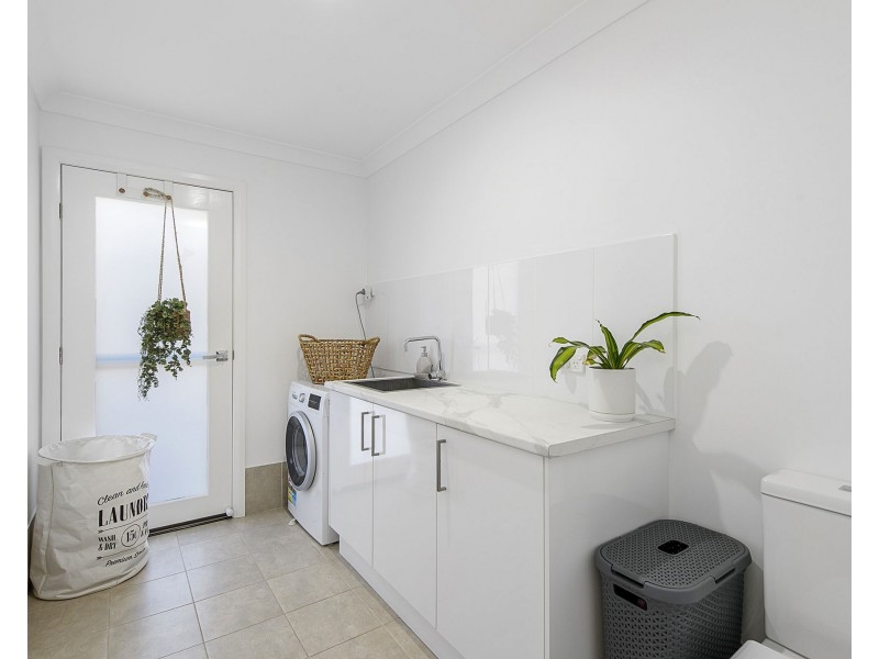 12a and 12b Meehan Street, Thrumster NSW 2444