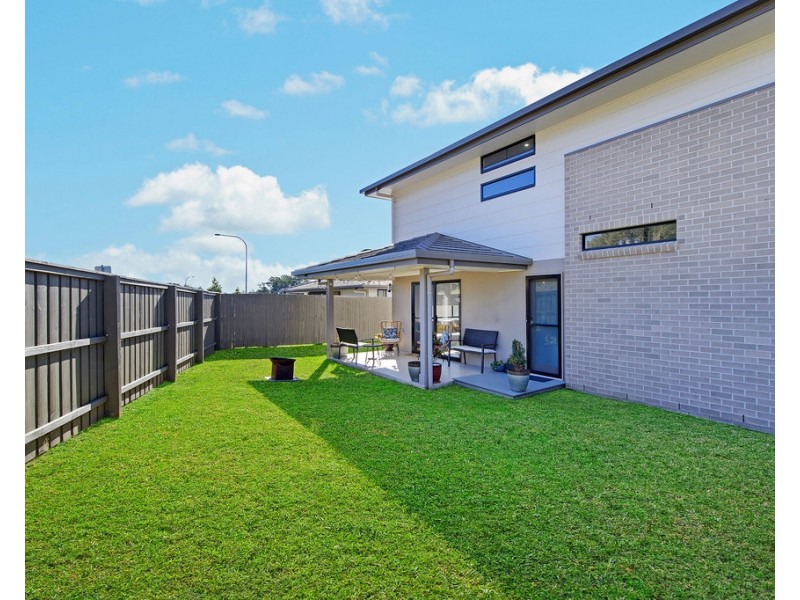 12a and 12b Meehan Street, Thrumster NSW 2444