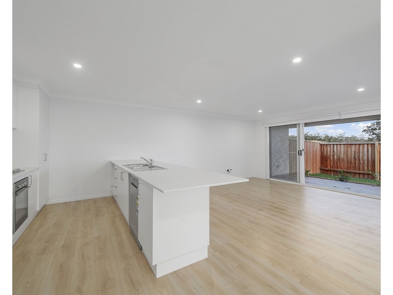 12 Day Circuit, Thrumster NSW 2444