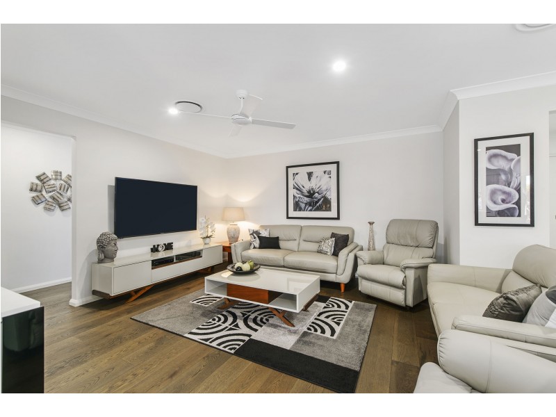 12 Seminar Street, Thrumster NSW 2444