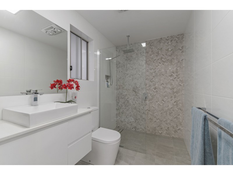 12 Seminar Street, Thrumster NSW 2444