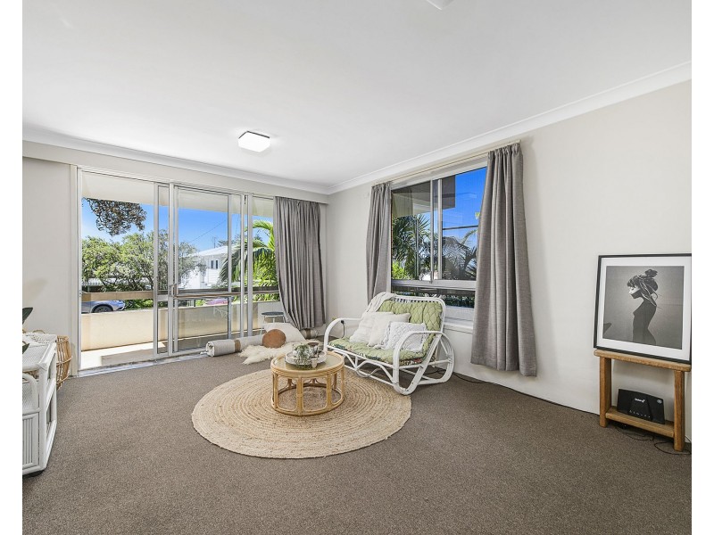 2/14 Arncliffe Avenue, Port Macquarie NSW 2444