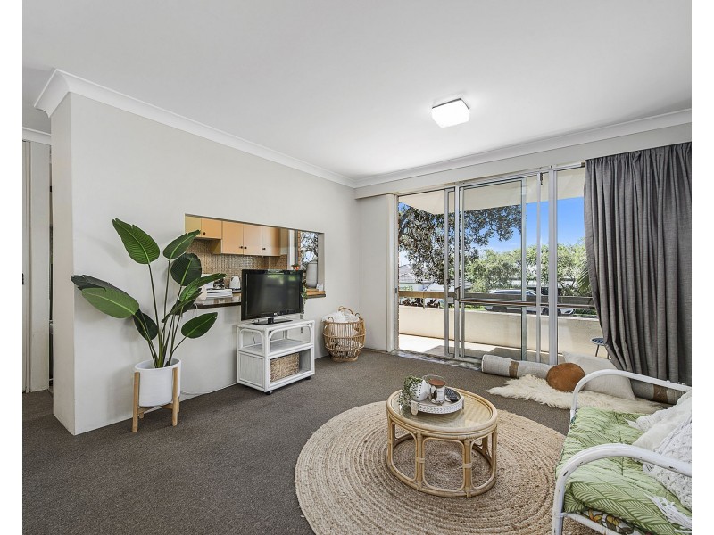 2/14 Arncliffe Avenue, Port Macquarie NSW 2444