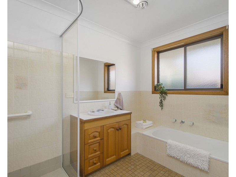 37 Laguna Place, Port Macquarie NSW 2444