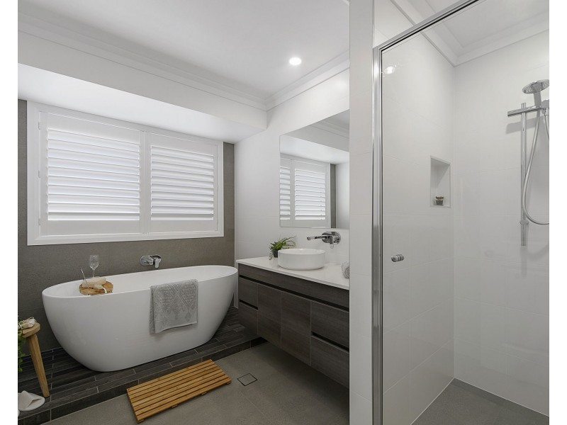 33 Sovereign Drive, Thrumster NSW 2444