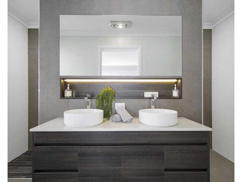 33 Sovereign Drive, Thrumster NSW 2444