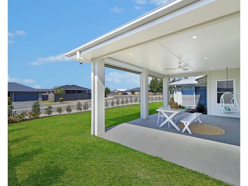 33 Sovereign Drive, Thrumster NSW 2444