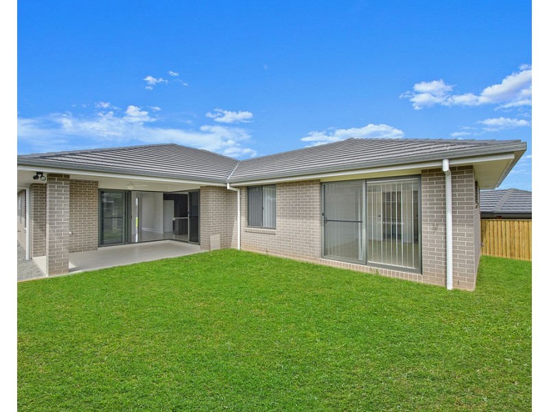 18 Pountney Avenue, Thrumster NSW 2444