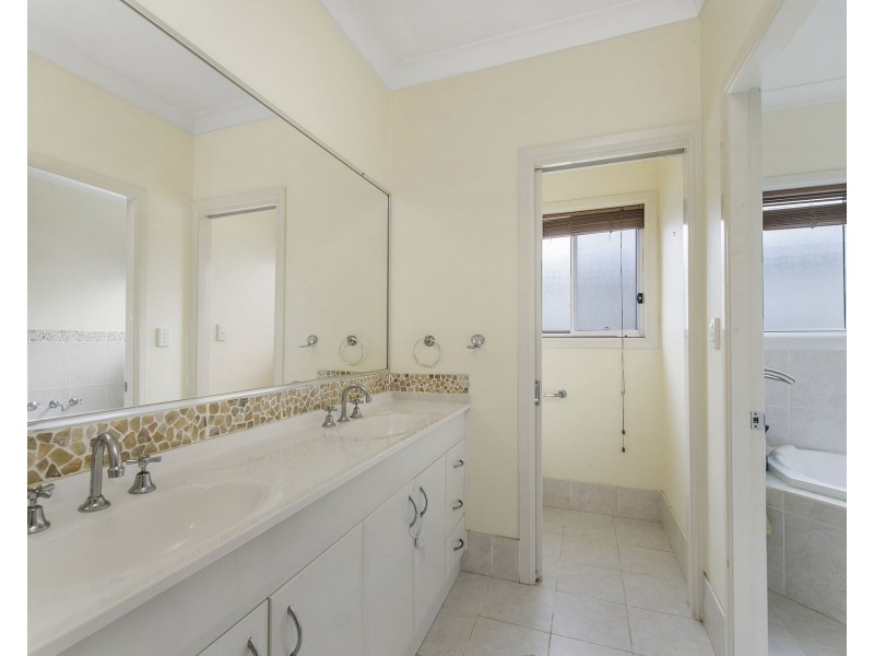 6 Aqua Crescent, Lake Cathie NSW 2445