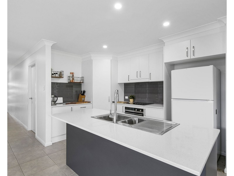 3 Lycett Street, Thrumster NSW 2444