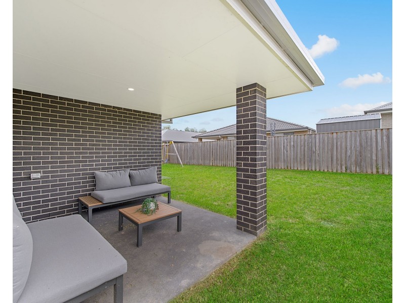 3 Lycett Street, Thrumster NSW 2444