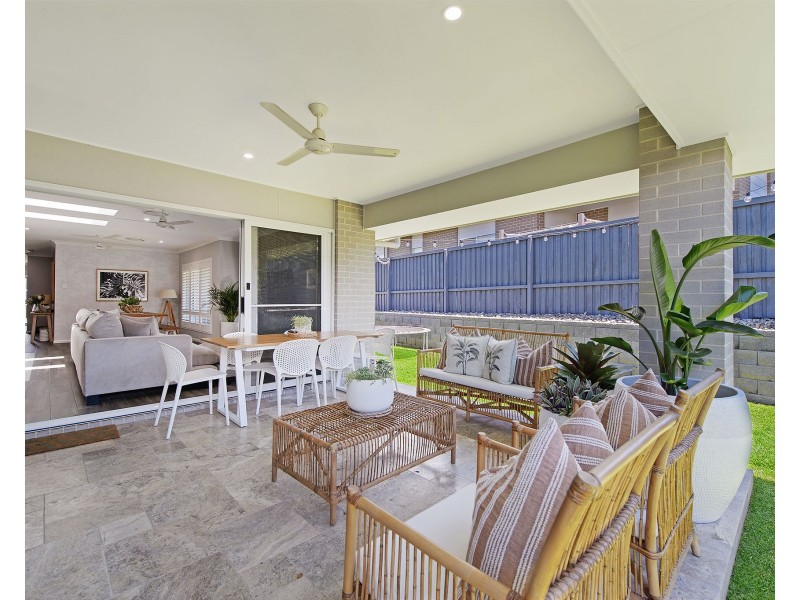 17 Pountney Avenue, Thrumster NSW 2444