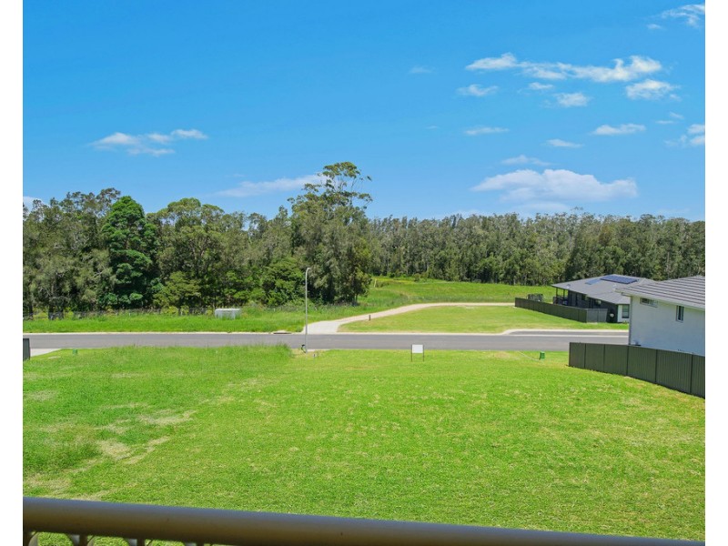 69 Crestwood Drive, Port Macquarie NSW 2444