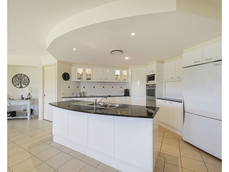 69 Crestwood Drive, Port Macquarie NSW 2444