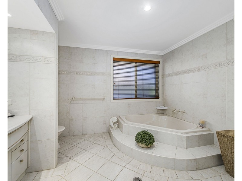 69 Crestwood Drive, Port Macquarie NSW 2444