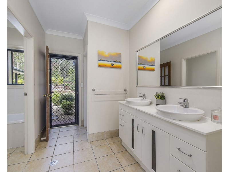 6 Tuscan Close, King Creek NSW 2446