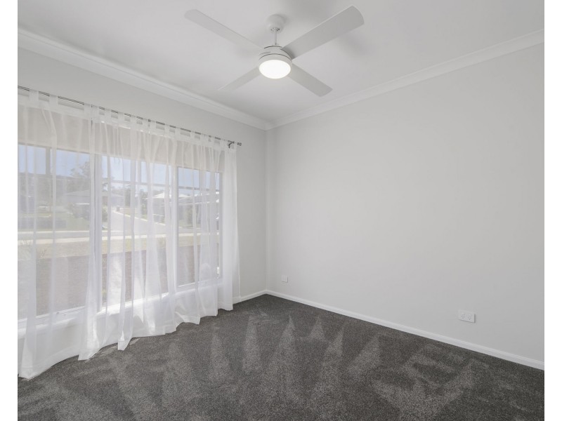 16 Scott Street, Thrumster NSW 2444