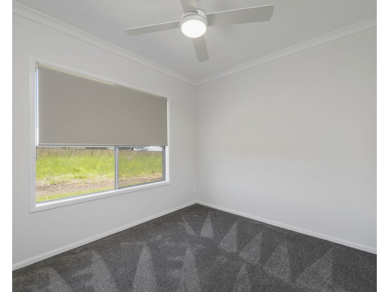 16 Scott Street, Thrumster NSW 2444